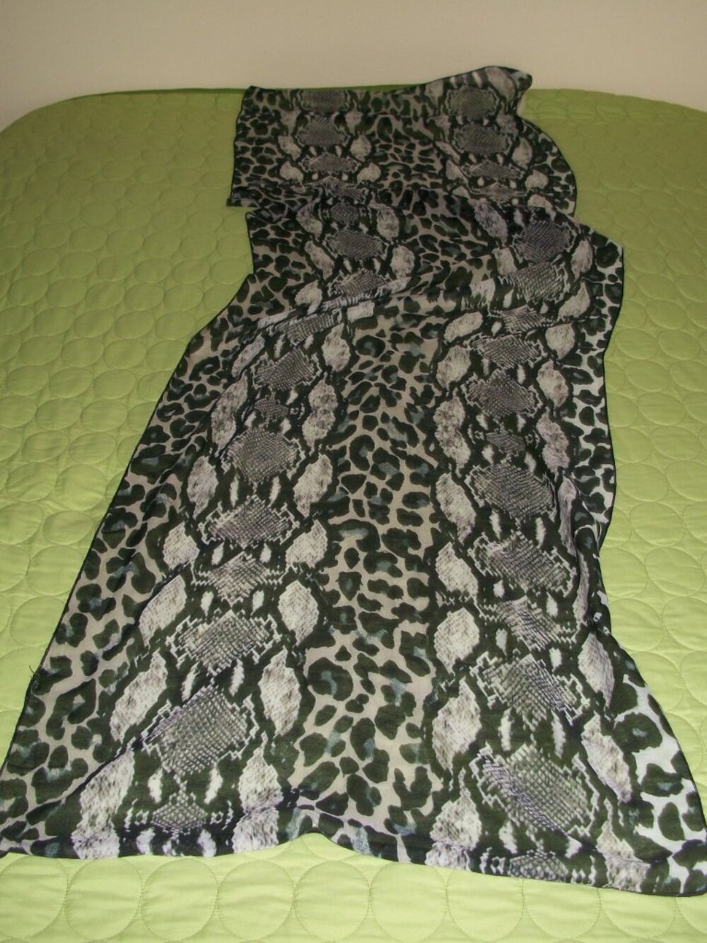 H&M Abstract Print Scarf
